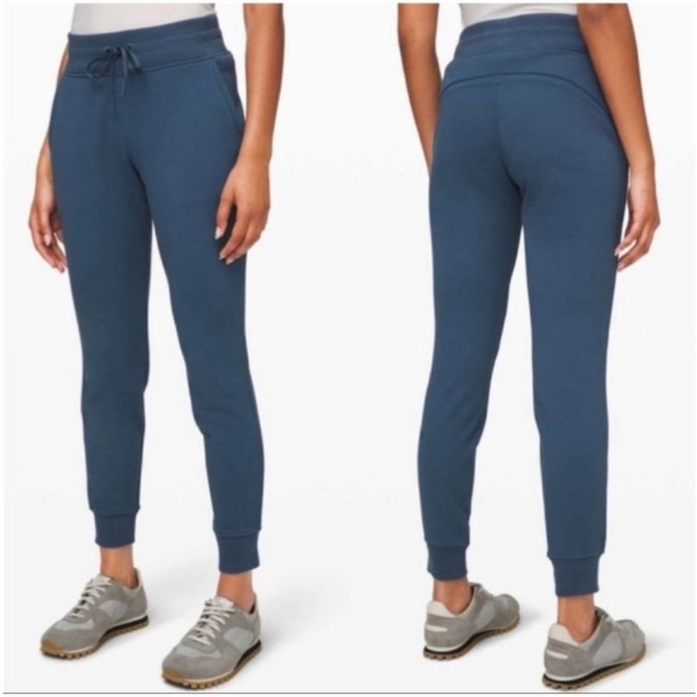 Lululemon Warm Down Jogger Pant II 28" Code Blue Size 6